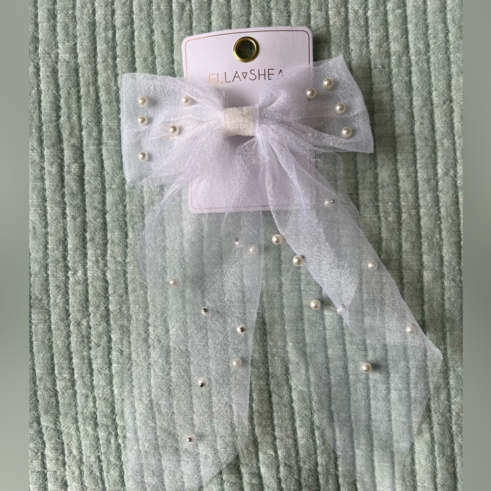 Hair bow